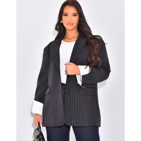 Veste de tailleur oversize à rayures et revers sur les manches