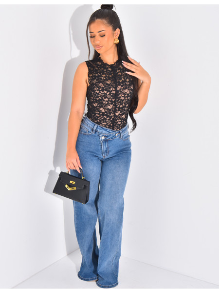 Top sans manche en dentelle