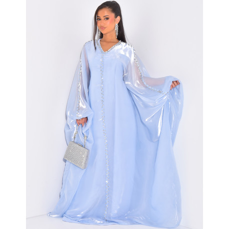 Ensemble robe et voile irrisé à bijoux à l'avant