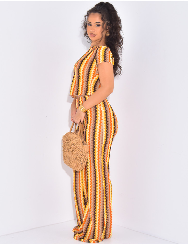 Mehrfarbiges Set aus gehäkelter Hose und Oberteil