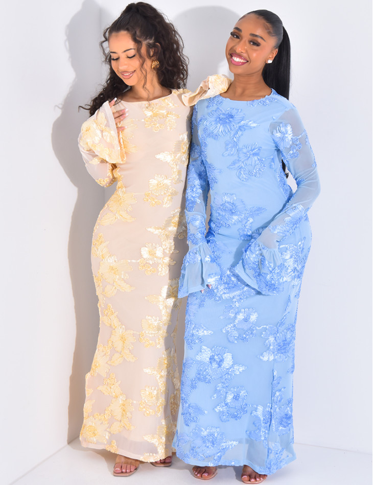 Long-sleeved floral print maxi dress