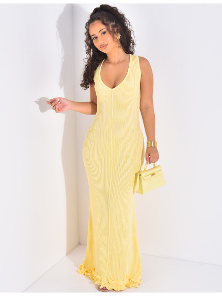 Long sleeveless ribbed dress with open back and lace-up detail
