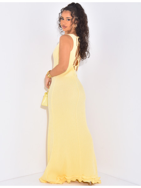 Long sleeveless ribbed dress with open back and lace-up detail