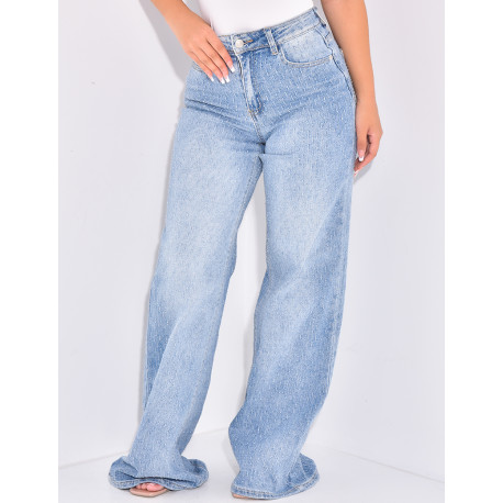 High-waisted, straight-leg jeans with a frayed effect