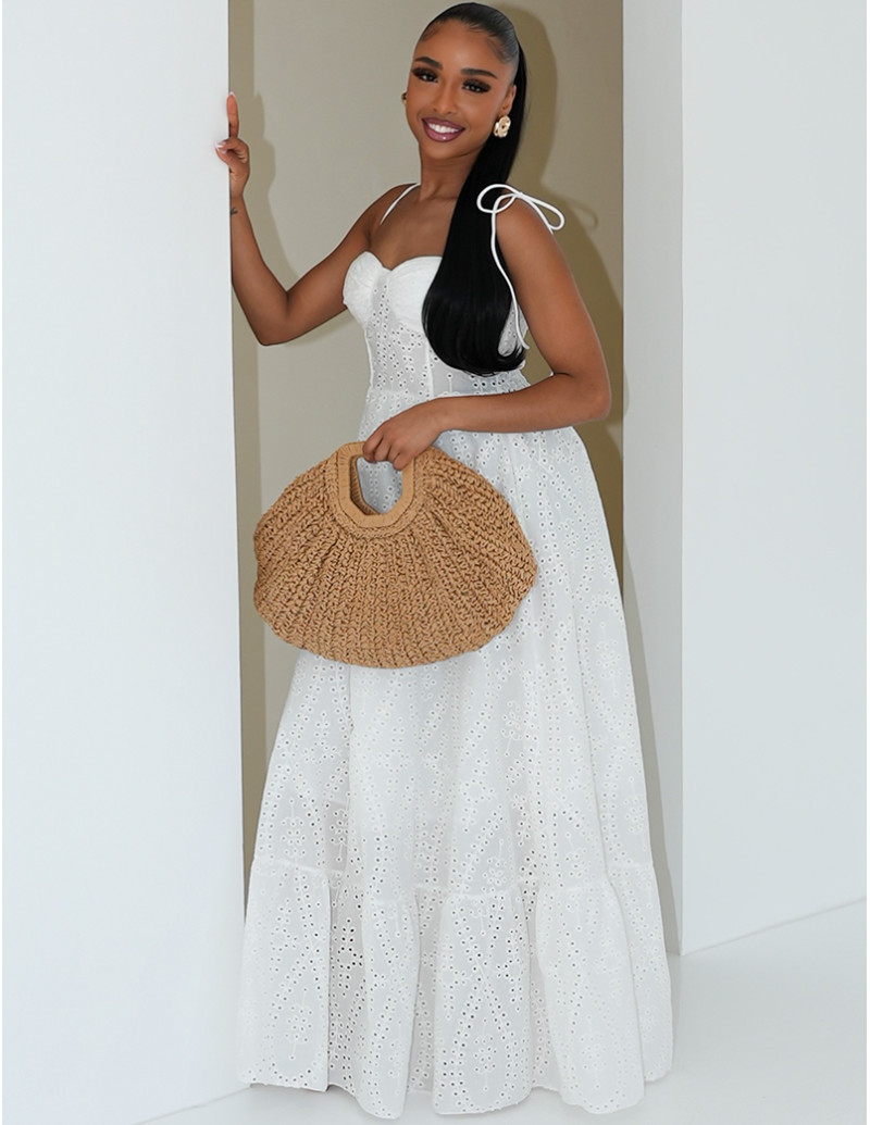 Langes, ausgestelltes...