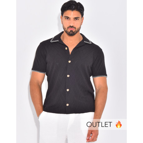 Chemise à coutures contrastantes