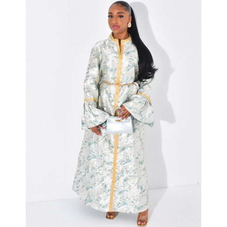 Hochwertige Brokat-Abaya mit Goldbesatz und passendem Gürtel