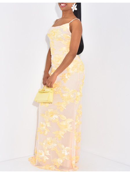 Robe longue à fleurs brodées & fines bretelles