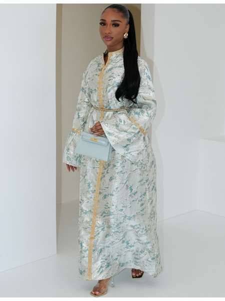 Hochwertige Brokat-Abaya mit Goldbesatz und passendem Gürtel