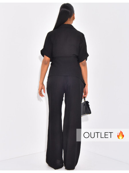 Wickelhemd und fließende Hose mit geradem Bein