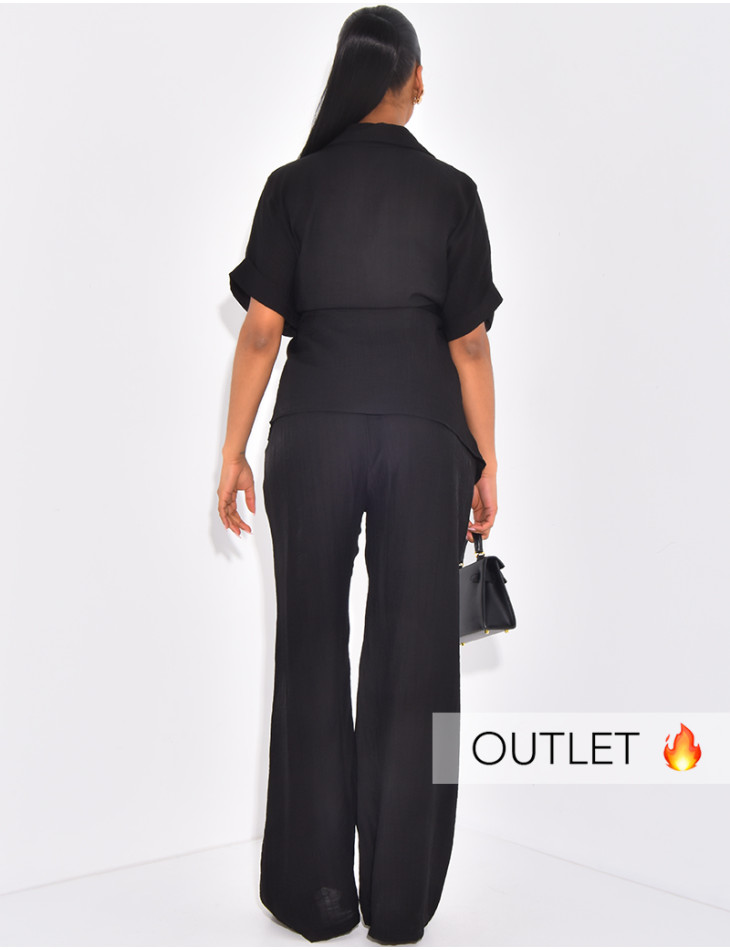 Wickelhemd und fließende Hose mit geradem Bein