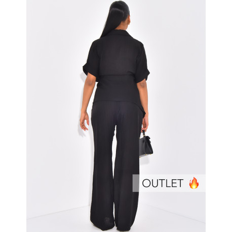 Wickelhemd und fließende Hose mit geradem Bein