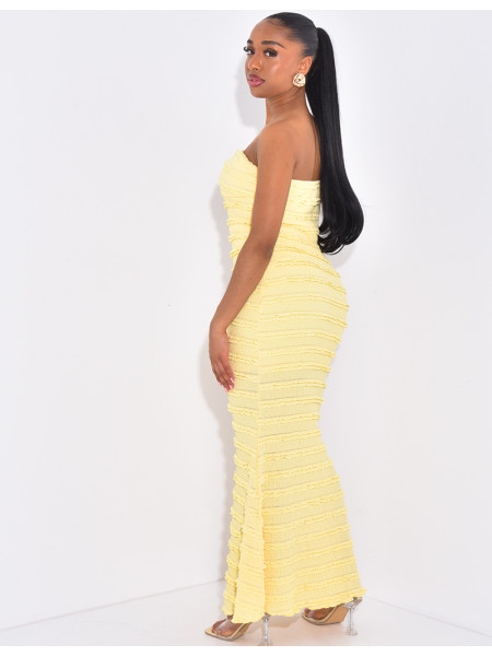 Robe bustier longue texturée à bijoux à la poitrine