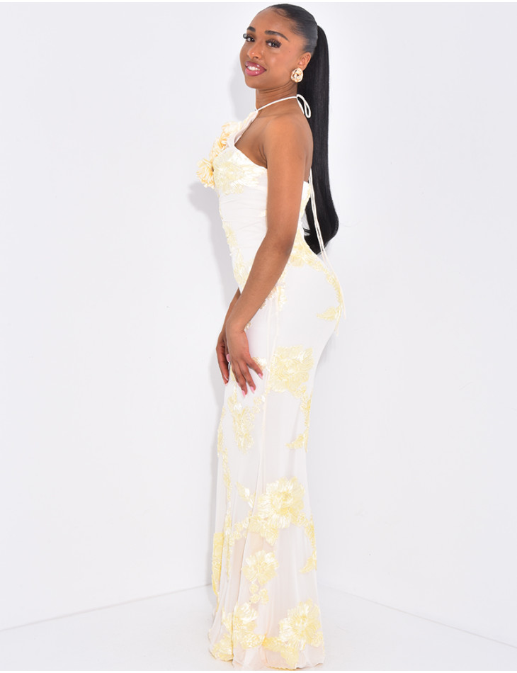 Long backless dress with embroidered flowers