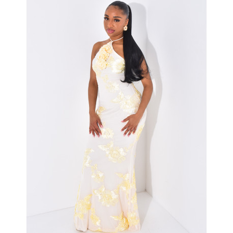 Long backless dress with embroidered flowers