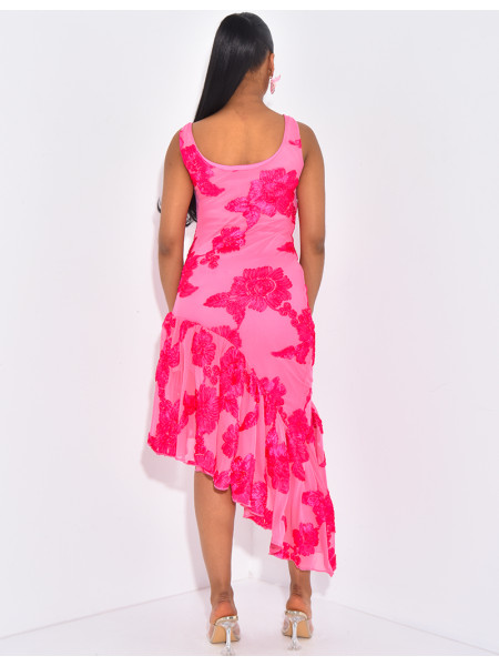 Robe asymétrique moulante à fleurs brodées