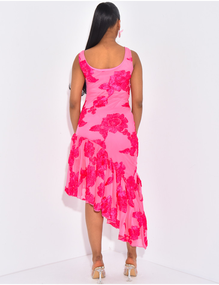 Robe asymétrique moulante à fleurs brodées