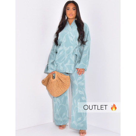 Tie-back kimono and trousers set with leaf motif