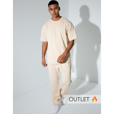 Ensemble uni pantalon à bande et t-shirt