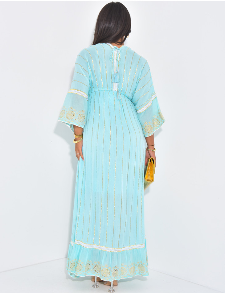Langes Boho-Kleid mit Goldstickerei