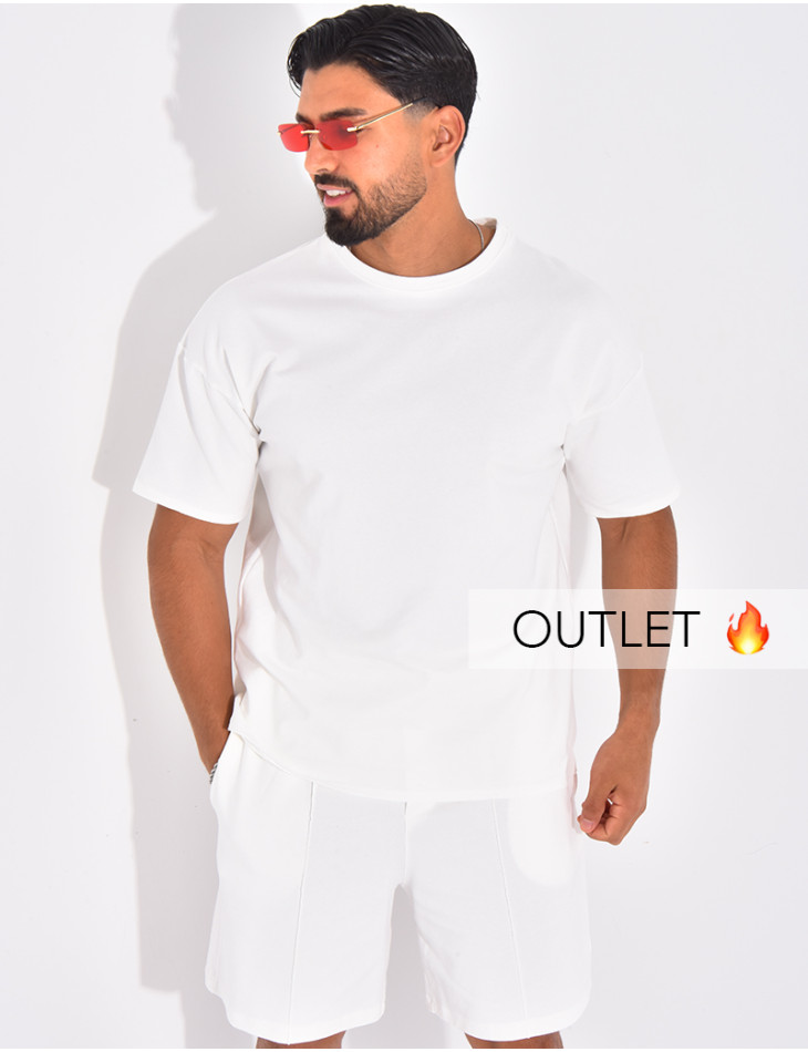 Ensemble uni short à couture contrastante et t-shirt