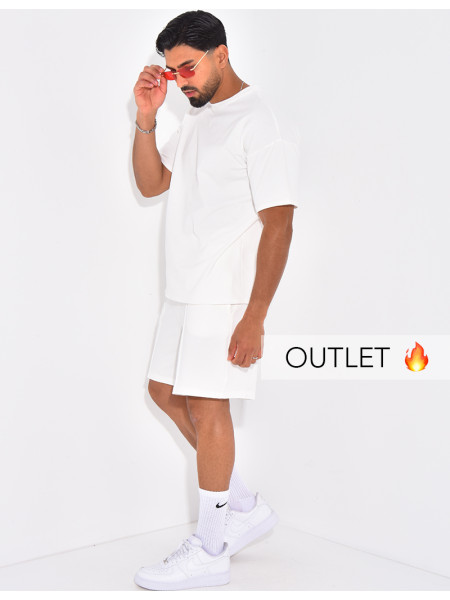 Ensemble uni short à couture contrastante et t-shirt