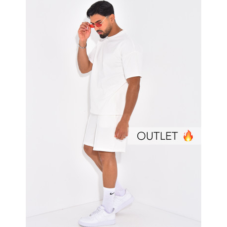 Ensemble uni short à couture contrastante et t-shirt