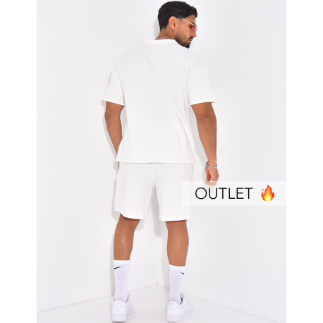 Ensemble uni short à couture contrastante et t-shirt
