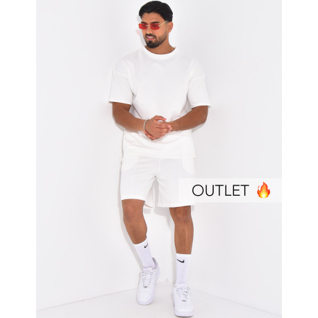 Ensemble uni short à couture contrastante et t-shirt