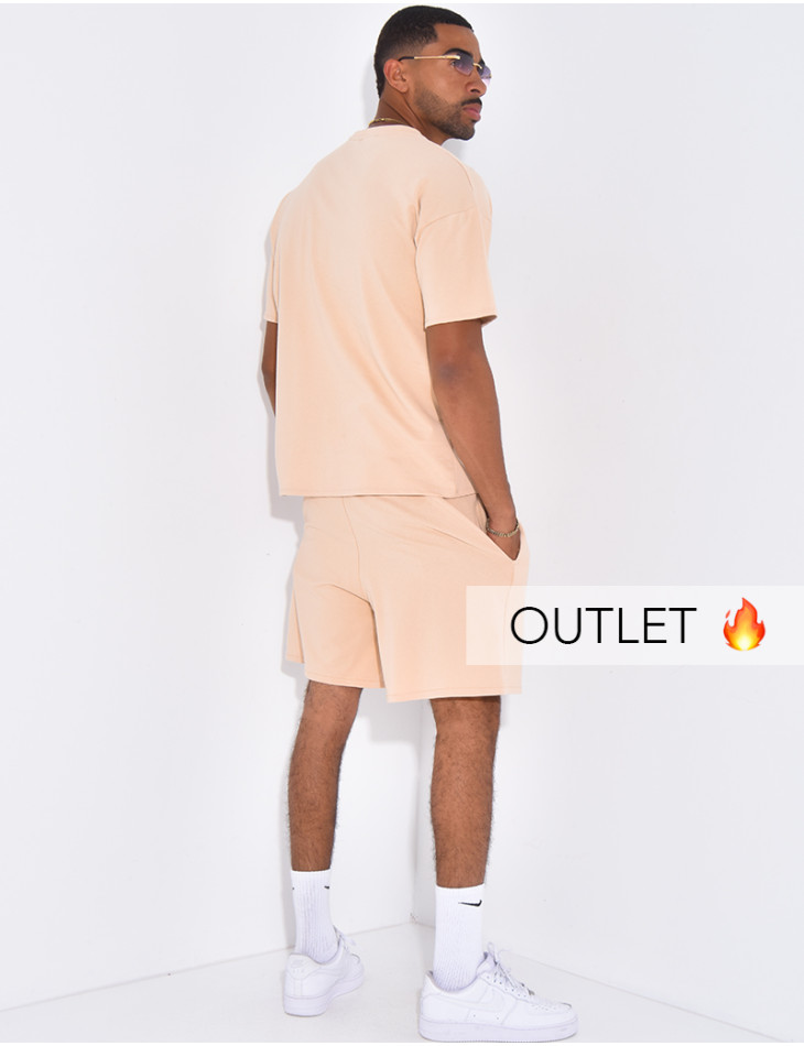 Ensemble uni short à couture contrastante et t-shirt