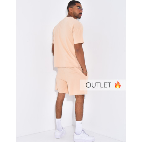 Ensemble uni short à couture contrastante et t-shirt