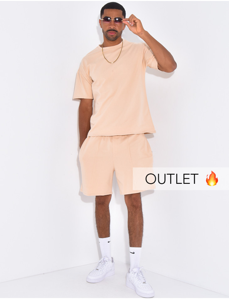 Ensemble uni short à couture contrastante et t-shirt