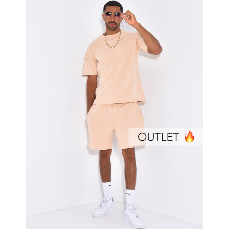 Ensemble uni short à couture contrastante et t-shirt