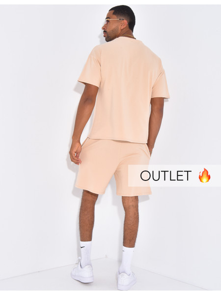 Ensemble uni short à couture contrastante et t-shirt