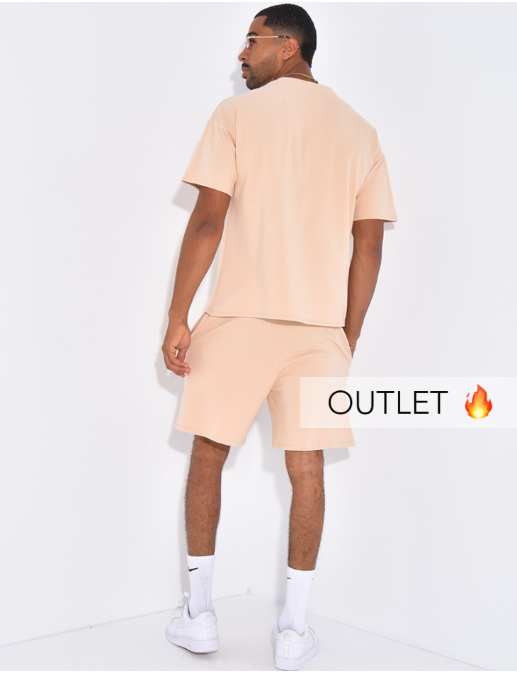 Ensemble uni short à couture contrastante et t-shirt