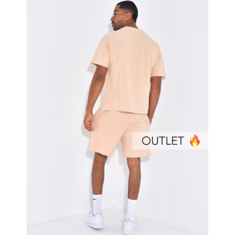 Ensemble uni short à couture contrastante et t-shirt