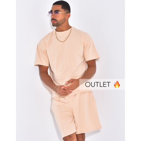 Ensemble uni short à couture contrastante et t-shirt