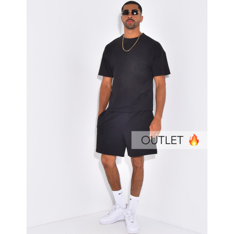 Ensemble uni short à couture contrastante et t-shirt