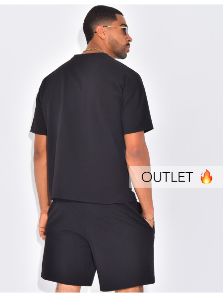 Ensemble uni short à couture contrastante et t-shirt