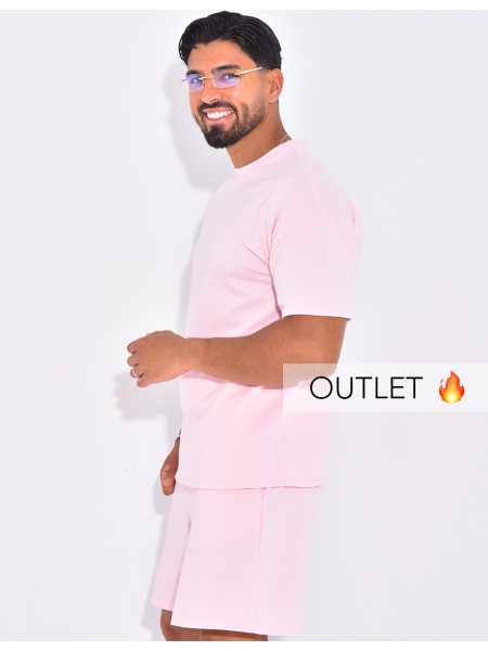 Ensemble uni short à couture contrastante et t-shirt