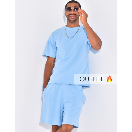 Ensemble uni short à couture contrastante et t-shirt