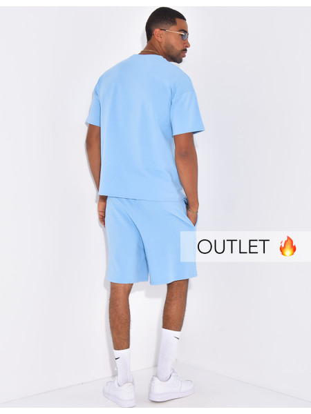 Ensemble uni short à couture contrastante et t-shirt