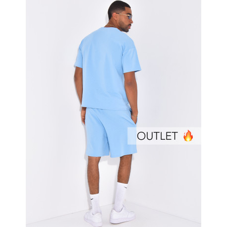 Ensemble uni short à couture contrastante et t-shirt