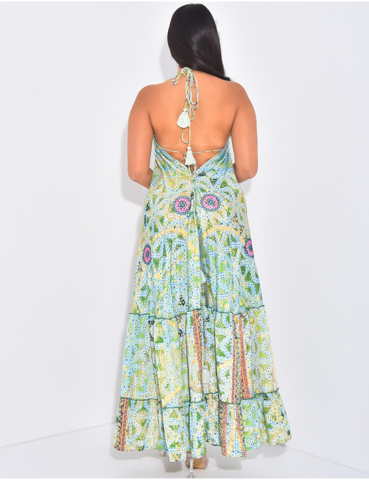 Robe longue en soie dos nu imprimée à broderies & pompons
