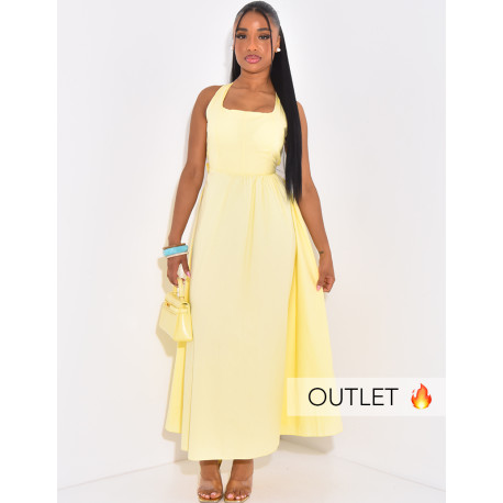 tailliertes, ausgestelltes Kleid mit quadratischem Kragen, im Rücken zu binden