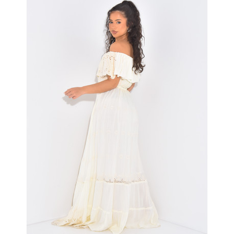 Robe longue épaules dénudées à broderies
