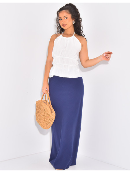 Halter croptop with tie at collar