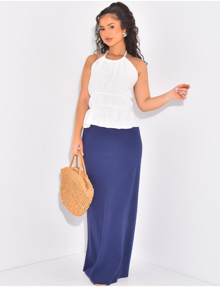 Halter croptop with tie at collar