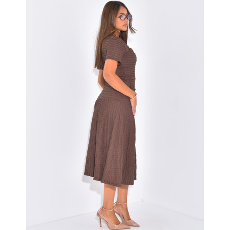 Robe longue texturée & évasée à boutons dorés