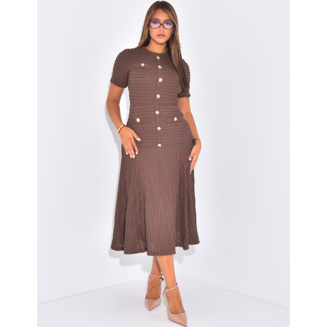 Robe longue texturée & évasée à boutons dorés